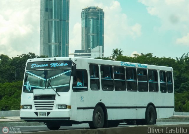 Particular o Desconocido 086 por Oliver Castillo