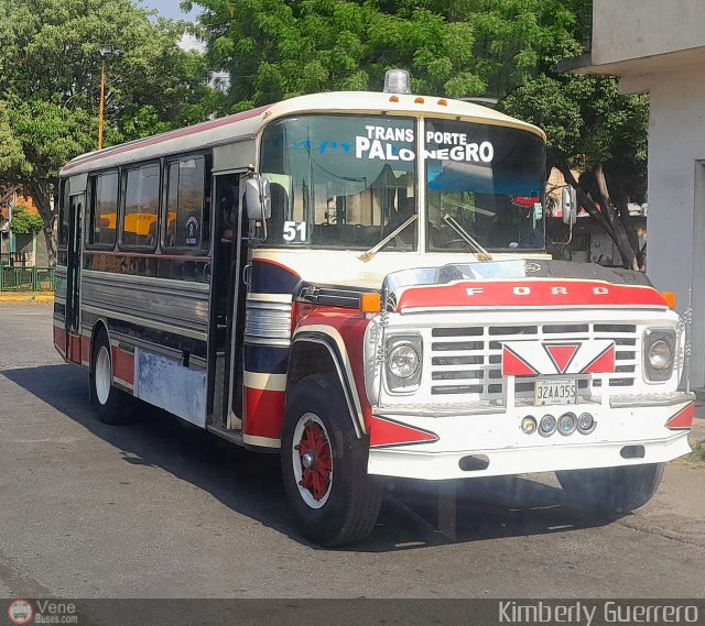 Transporte Colectivo Palo Negro 051 por Kimberly Guerrero