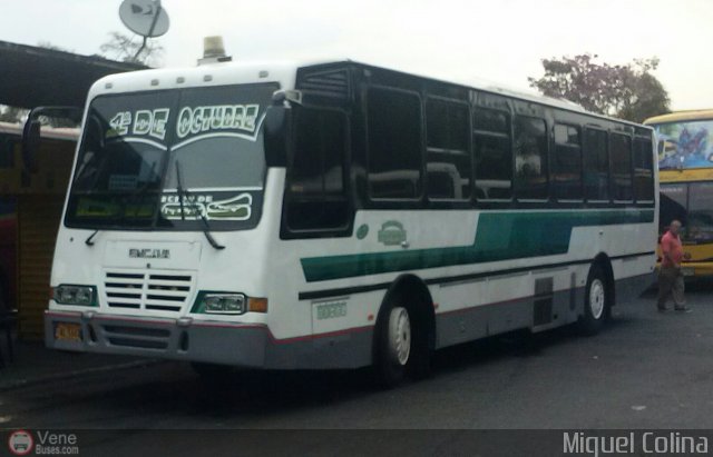 Línea 1ero de Octubre 047 por Miguel Colina