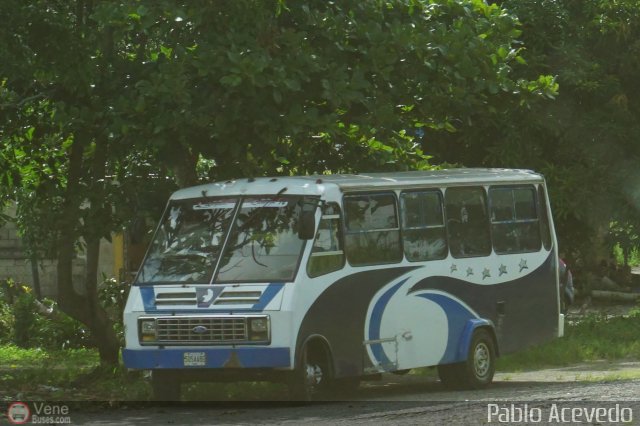 Asociaci�n Cooperativa R.S. Ezequiel Zamora 72 por Pablo Acevedo