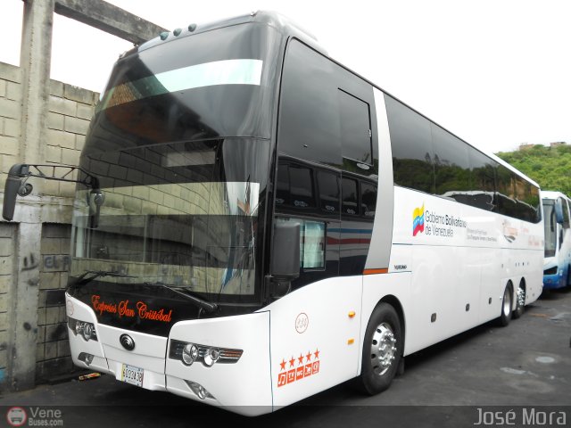 Expresos San Crist�bal 234 por Jos� Mora