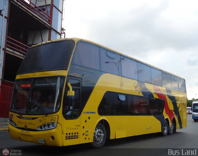 Expresos Los Llanos 044 por Waldir Mata