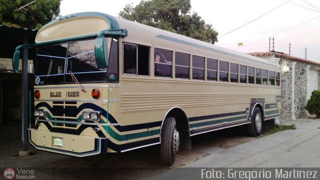 Particular o Transporte de Personal 759 por J. Carlos Gmez