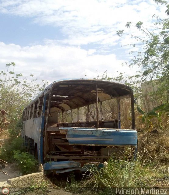 En Chiveras Abandonados Recuperacin 2901 por Alejandro Curvelo