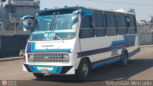 ZU - Asociacin Cooperativa Milagro Bus 02 por Sebastin Mercado