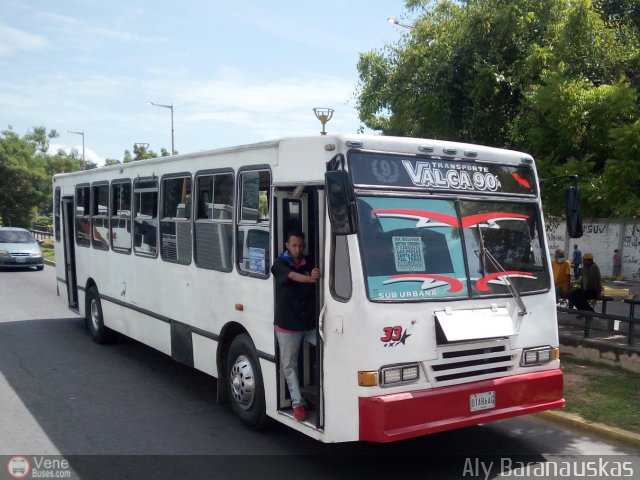 CA - Transporte Valca 90 C.A. 33 por Aly Baranauskas