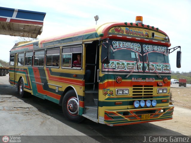Transporte El Esfuerzo 33 por J. Carlos Gmez