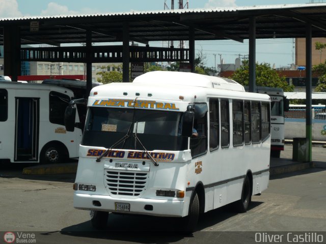 U.C. L�nea Central 046 por Oliver Castillo