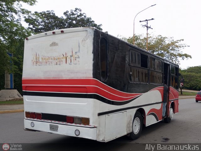 CA - Uni�n Vivienda Popular Los Guayos 500 por Aly Baranauskas