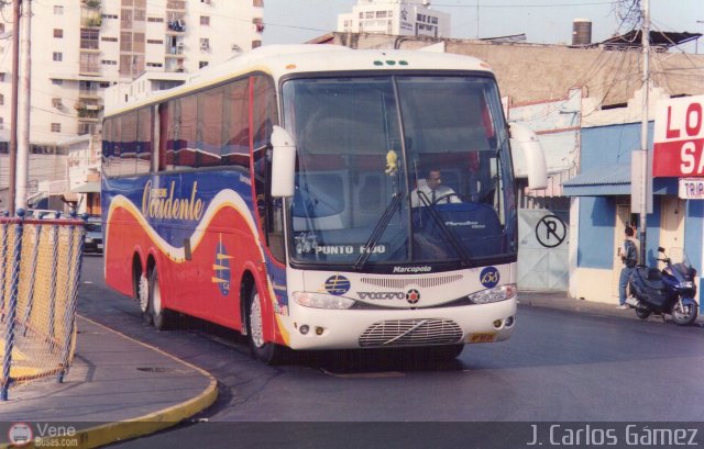 Expresos Occidente 158 por J. Carlos G�mez