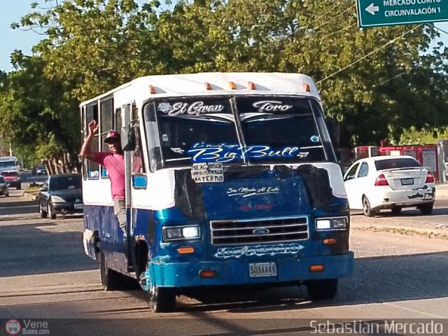 ZU - U.C. Barrio La Polar 810 por Sebasti�n Mercado