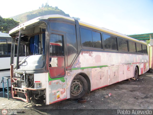 En Chiveras Abandonados Recuperacin 932 por Pablo Acevedo