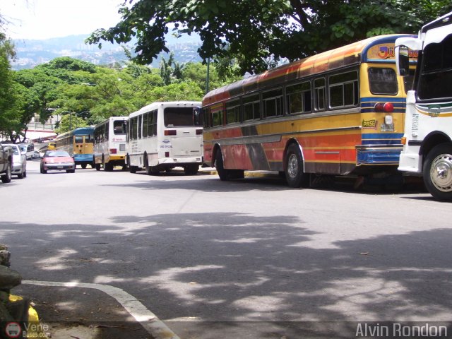 Garajes Paradas y Terminales Caracas por Alvin Rondn