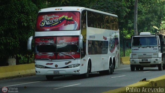 Ejecutivos Kova 035 por Pablo Acevedo