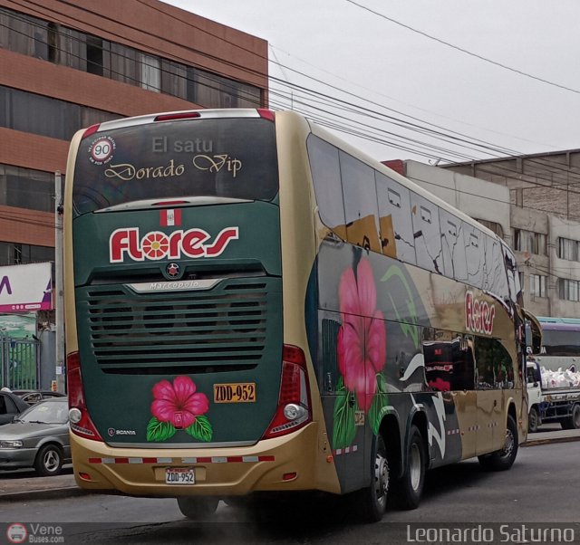 Transporte Flores Hermanos S.R.L 952 por Leonardo Saturno