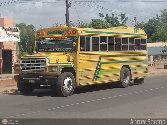 Colectivos Guasare C.A 32 por Abner Sarcos