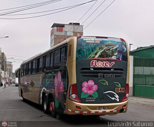 Transporte Flores Hermanos S.R.L 959 por Leonardo Saturno