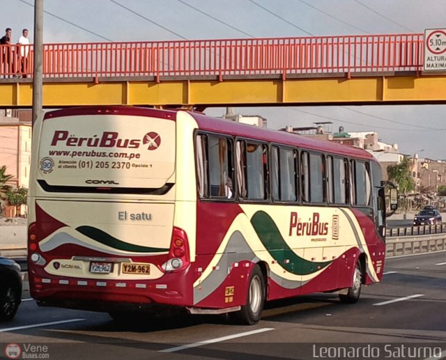 Empresa de Transporte Per� Bus S.A. 727 por Leonardo Saturno