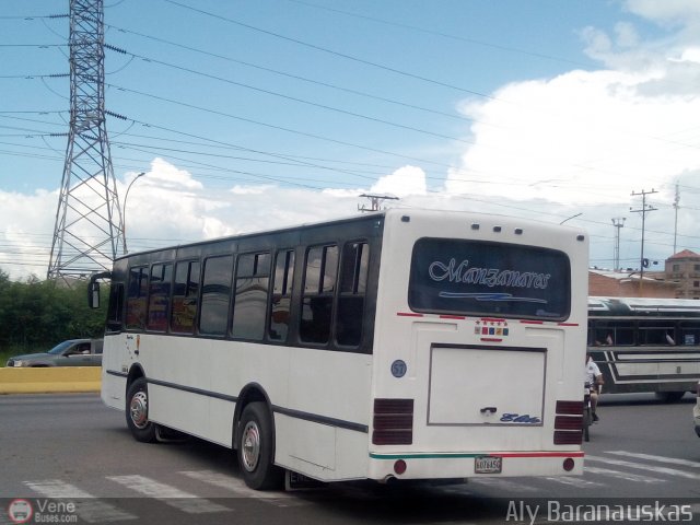 Transporte Unido 057 por Aly Baranauskas