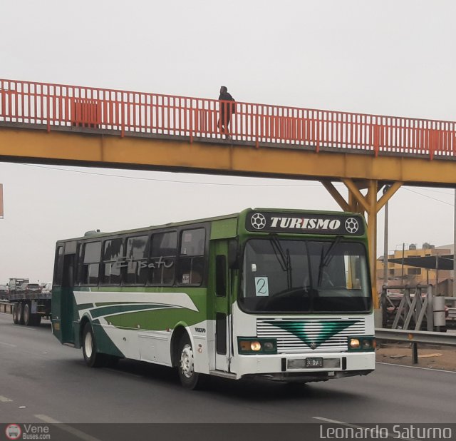 Turismos 730 por Leonardo Saturno