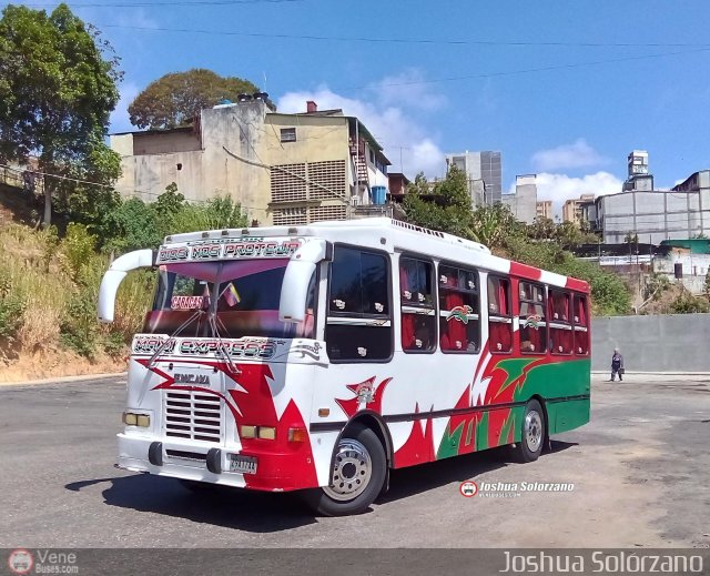 C.U. Caracas - Los Teques A.C. 098 por Joshua Solrzano
