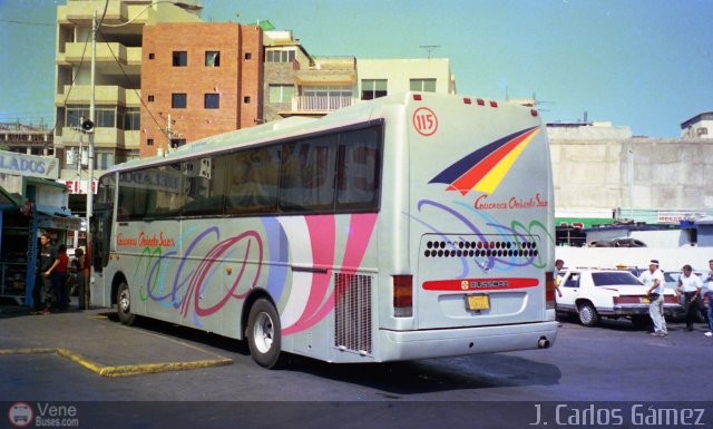 Cruceros Oriente Sur 115 por Pablo Acevedo