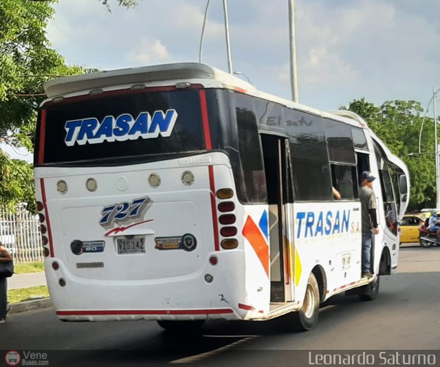 Transporte Trasan 727 por Leonardo Saturno