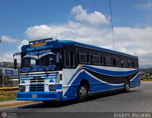 Cooperativa de Transporte Lucero Mundo 25 por Andrs Ascanio