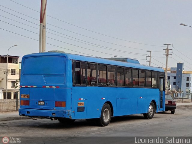 Particular 961 por Leonardo Saturno