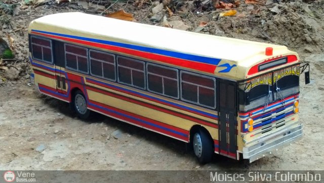 Maquetas y Miniaturas Tilca 04 por Mois�s Silva Colombo