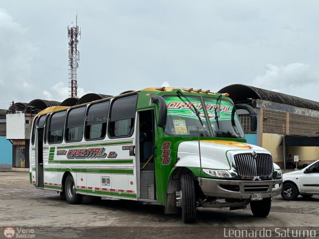 Trans Oriental S.A. 956 por Leonardo Saturno