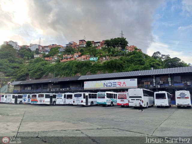 Garajes Paradas y Terminales La-Bandera por Josue S�nchez