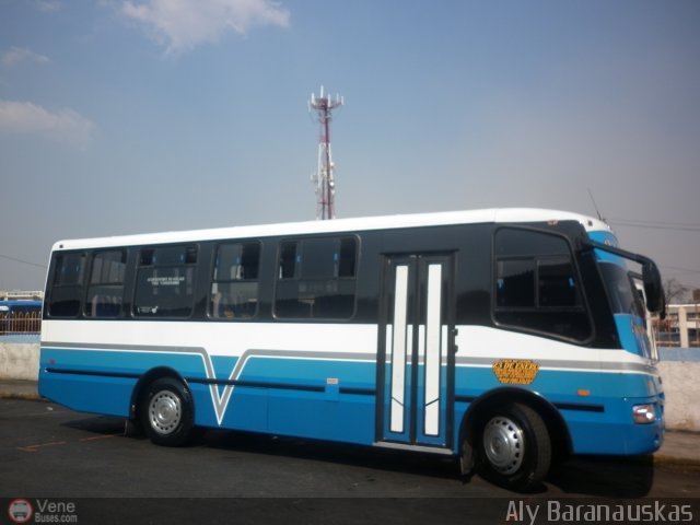 U.C. 23 de Enero 160 por Aly Baranauskas