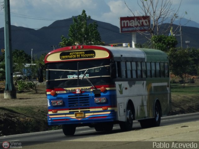 CA - Autobuses de Tocuyito Libertador 90 por Pablo Acevedo