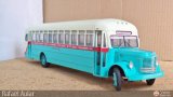 Maquetas y Miniaturas CIRC-3 Superior Coach Company Commutor Reo F-122