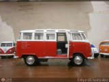 Maquetas y Miniaturas MDA-002 Volkswagen Transporter - Kombiwagen Desconocido NPI