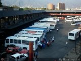 Garajes Paradas y Terminales Caracas, por Aly Baranauskas