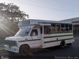 ZU - A.C. Lnea Mixta Mara Isabel de Chvez 13 Wayne Busette Ford Econoline E-Series