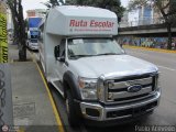 Universitarios y Escolares 230 Turtle Top Odyssey XL Ford F-550