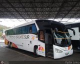 Cruceros Oriente Sur 106, por Eyder Leiva