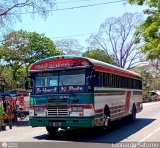 Autobuses de Tinaquillo 16, por Leonardo Saturno