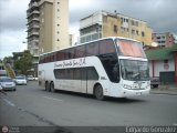 Cruceros Oriente Sur 104, por Edgardo Gonzlez