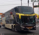 Turismo Express M&O (Per) 958, por Leonardo Saturno