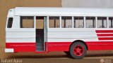 Maquetas y Miniaturas 16 ruta 10 Superior Coach Company SuperCruiser Reo A-475