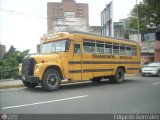 Universitarios y Escolares 2 Superior Coach Company Pioneer International Harvester Loadstar