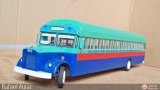 Maquetas y Miniaturas 2 ruta 6 ICeP Superior Coach Company Pioneer Reo C-370