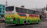 Turismo Universo (Per) 204, por Leonardo Saturno