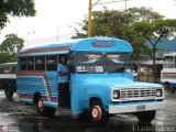 LA - Lara Uno 060 Superior Coach Company Cnvncional Corto Trompita04 Dodge D300